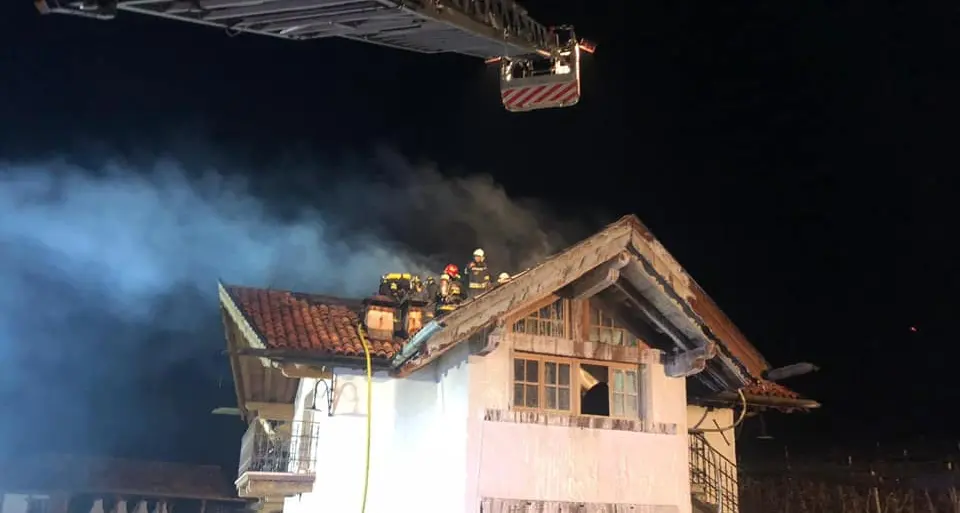 Rogo al Maso Alpenvidenhof: è stato un incendio doloso la Pro Loco di Coredo \"allarmata\"