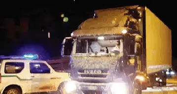 Altipiani Cimbri, la protesta «Troppi Tir veneti in strada, vietiamo il passaggio»