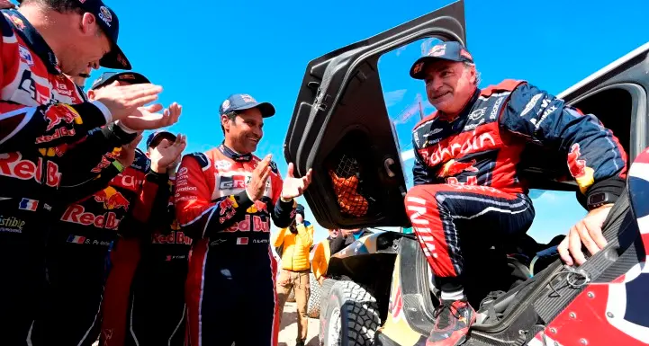 Il \"re leone\" Carlos Sainz vince la sua terza Dakar con una Mini Minor