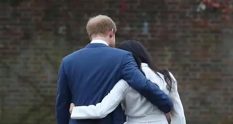 Harry e Meghan sempre più lontani da Londra Licenziato lo staff