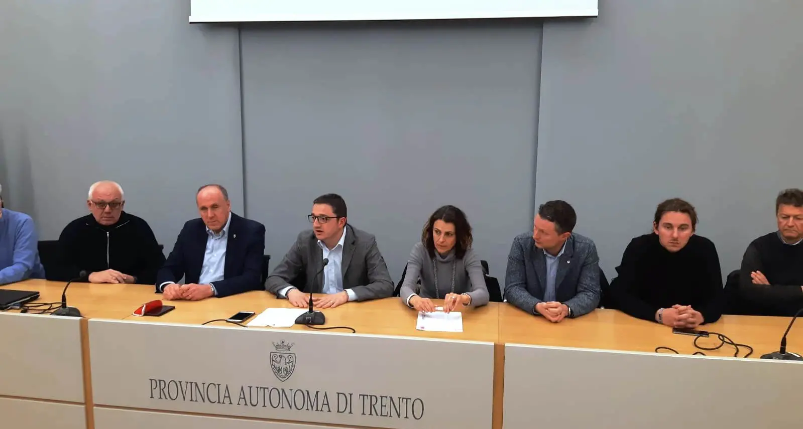 Coronavirus, scuole chiuse tutta la settimana Bloccate le manifestazioni per il Martedì Grasso