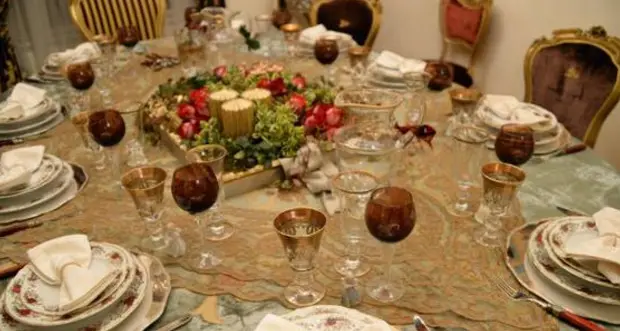 Capodanno, spesi per il cibo 2,4 miliardi. Saltati 74 milioni di tappi