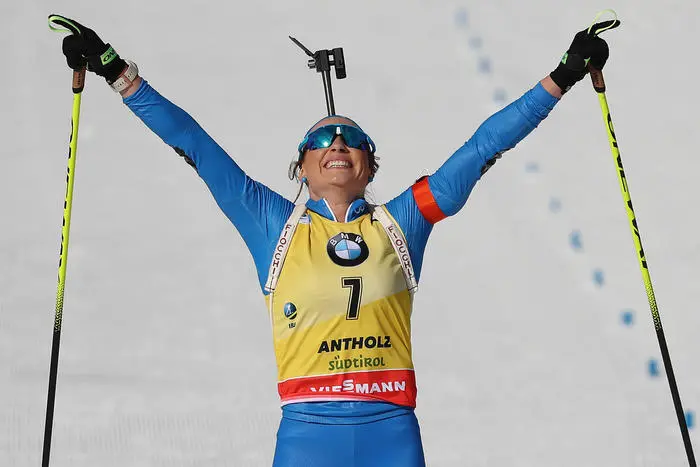 Winner Dorothea Wierer of Italy celebrates in the finish area after the women’s 10km Pursuit race at the IBU Biathlon World Championships in Antholz/Anterselva, Italy, 16 February 2020. ANSA/ANDREA SOLERO
