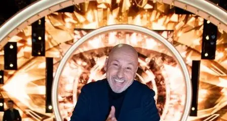 Il comico Maurizio Battista fa il sold-out a Roma e prepara lo show in TV
