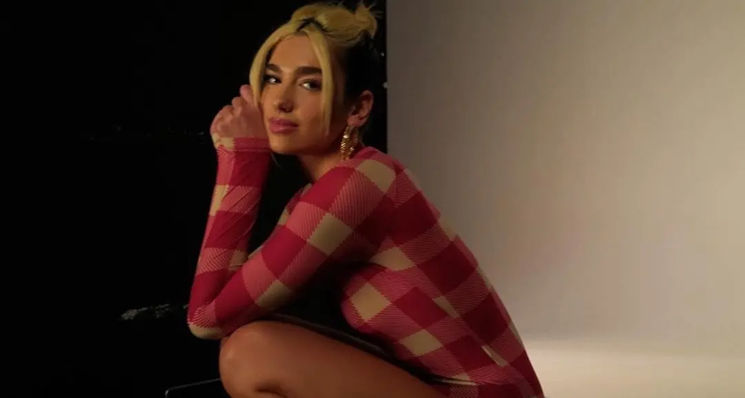 Dua Lipa, nuovo disco ai tempi di coronavirus: \"Qualcosa di rock, ma che duri\"