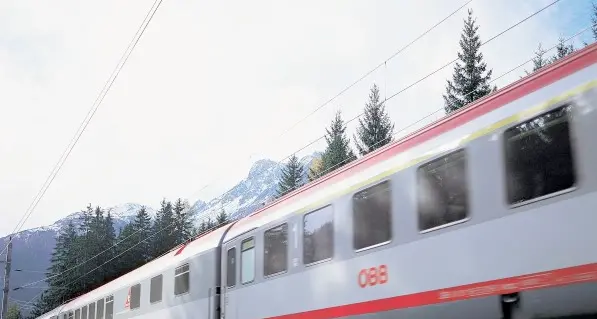 Sul treno due con l'influenza: non è coronavirus, ma l'Austria blocca i convogli al Brennero