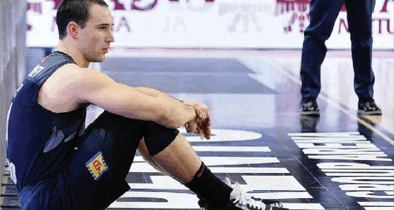 Il Partizan è troppo forte lezione di basket all'Aquila che soccombe di 25 punti