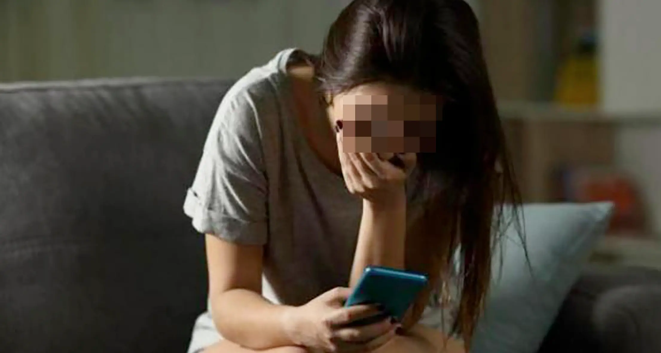 Giovane trentina vittima di \"pornovendetta\" trova il coraggio di denunciare l'ex compagno che la minacciava di pubblicare foto intime in rete