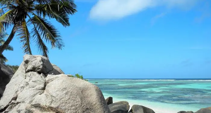 Seychelles e Kuwait chiudono le frontiere agli italiani Canarie: mille in quarantena