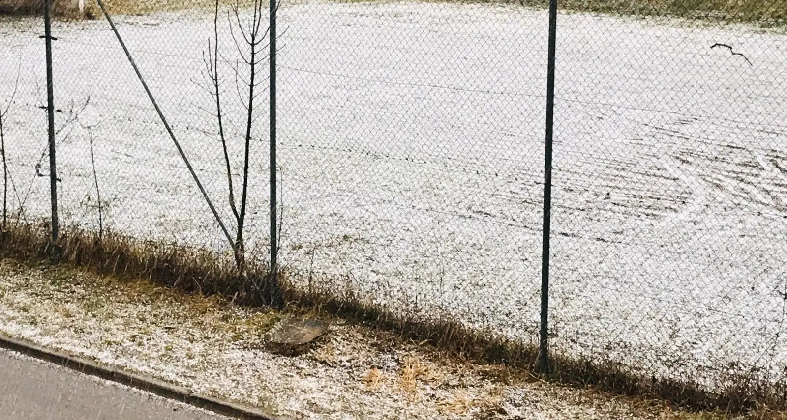 Temporali, neve e grandine sul Trentino per pochi minuti poi torna il sole - VIDEO