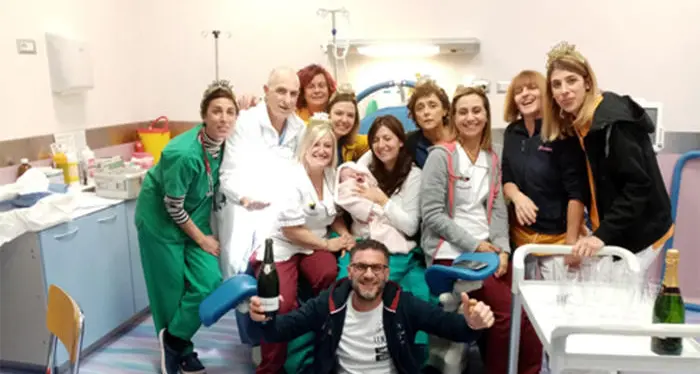 Roma: Bianca la prima nata per soli 20 secondi dopo la mezzanotte