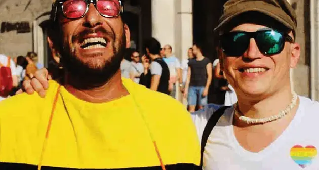 «L'Unione falla forse»: l'omofobia si combatte ridendo