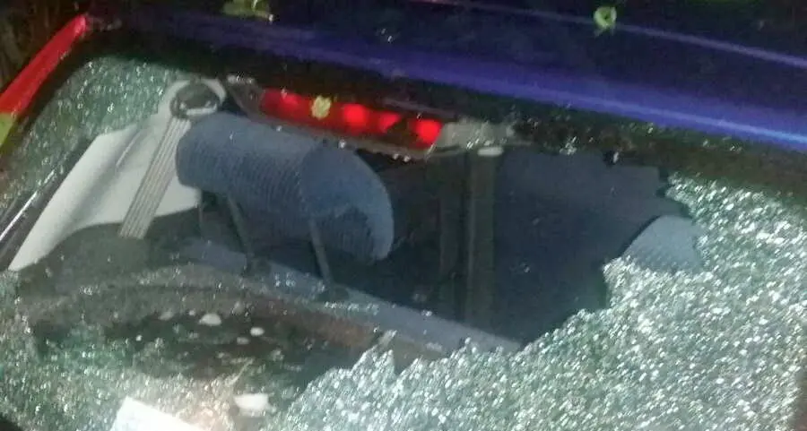 Vandali e ladri al Campel: spaccati i vetri a quattro auto per rubare quasi niente