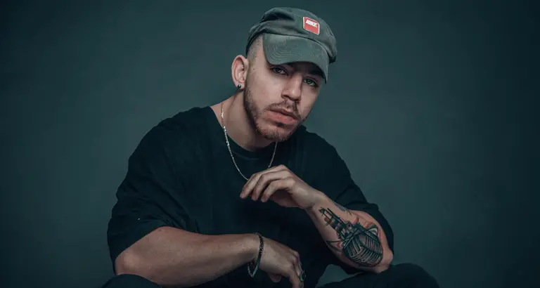 Il rapper YoungFara con \"Bye Bye\" apre il 2020 della Bluebelldisc Music