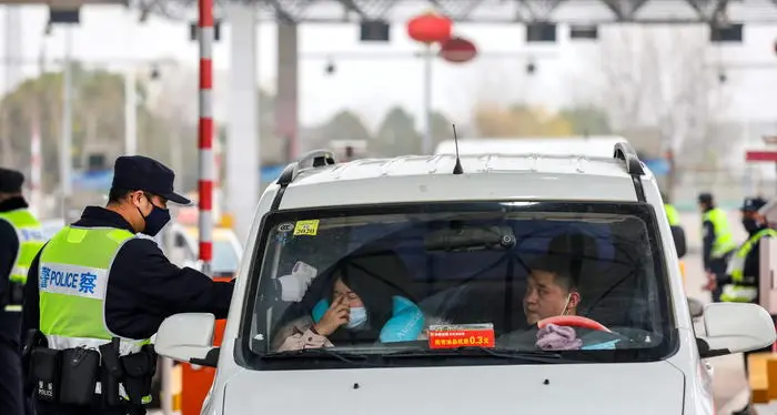 Virus, primi casi sospetti in Europa, in Francia e Scozia