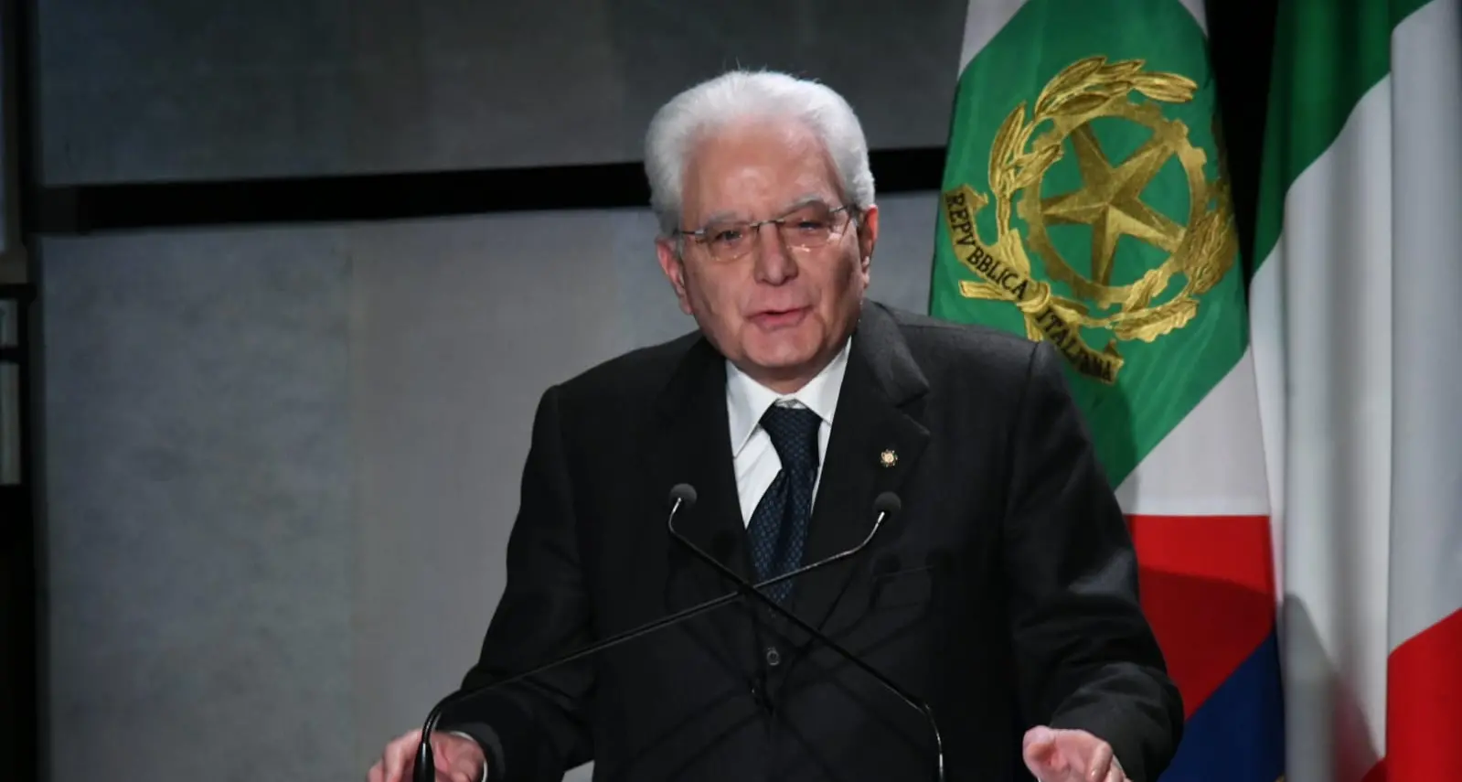 Mattarella deve mandarci a votare