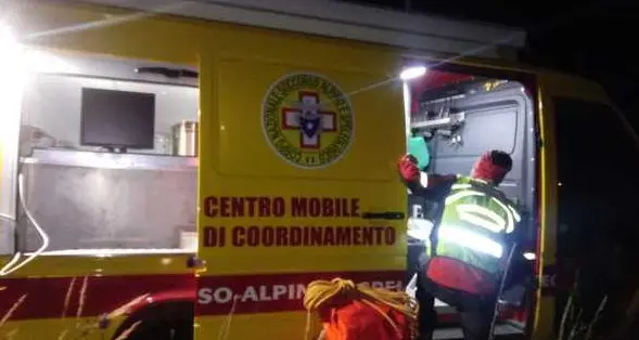 Di notte, sul ghiaccio, al freddo tre ragazzi salvati a Valpiana dall'intervento del Soccorso Alpino