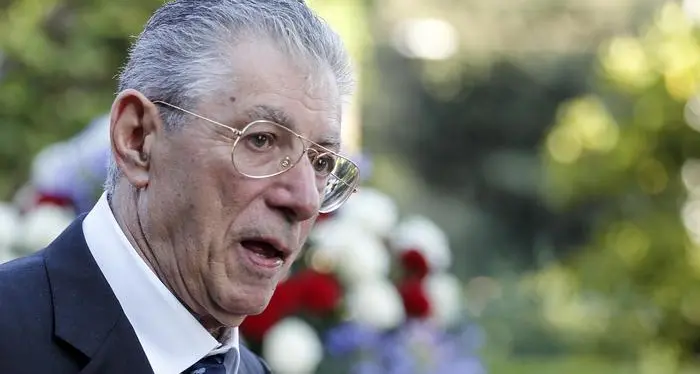 Mattarella grazia Bossi: aveva insultato Napolitano dandogli del \"terùn\"