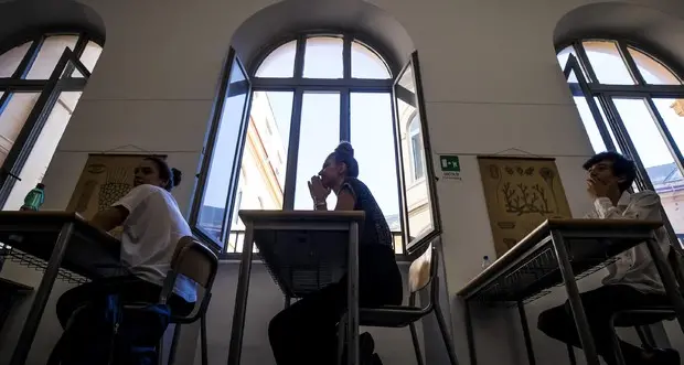 Gli studenti italiani vanno male non leggono, non sanno la matematica (e i cinesi ci surcalssano)