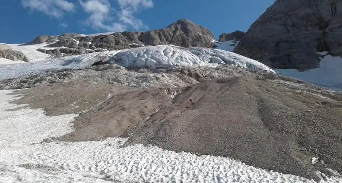 Il ghiacciaio della Marmolada sparirà tra 25-30 anni Il Cnr: «Il destino è segnato»