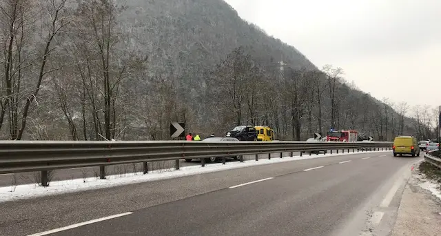 Incidente al Corona Calcestruzzi Lunghe code sulla Valsugana