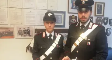 Fuori da un locale di Cavalese offre droga a due giovani: ma erano Carabinieri, denunciato