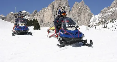 Scontro in pista tra sciatori Muore un turista sloveno