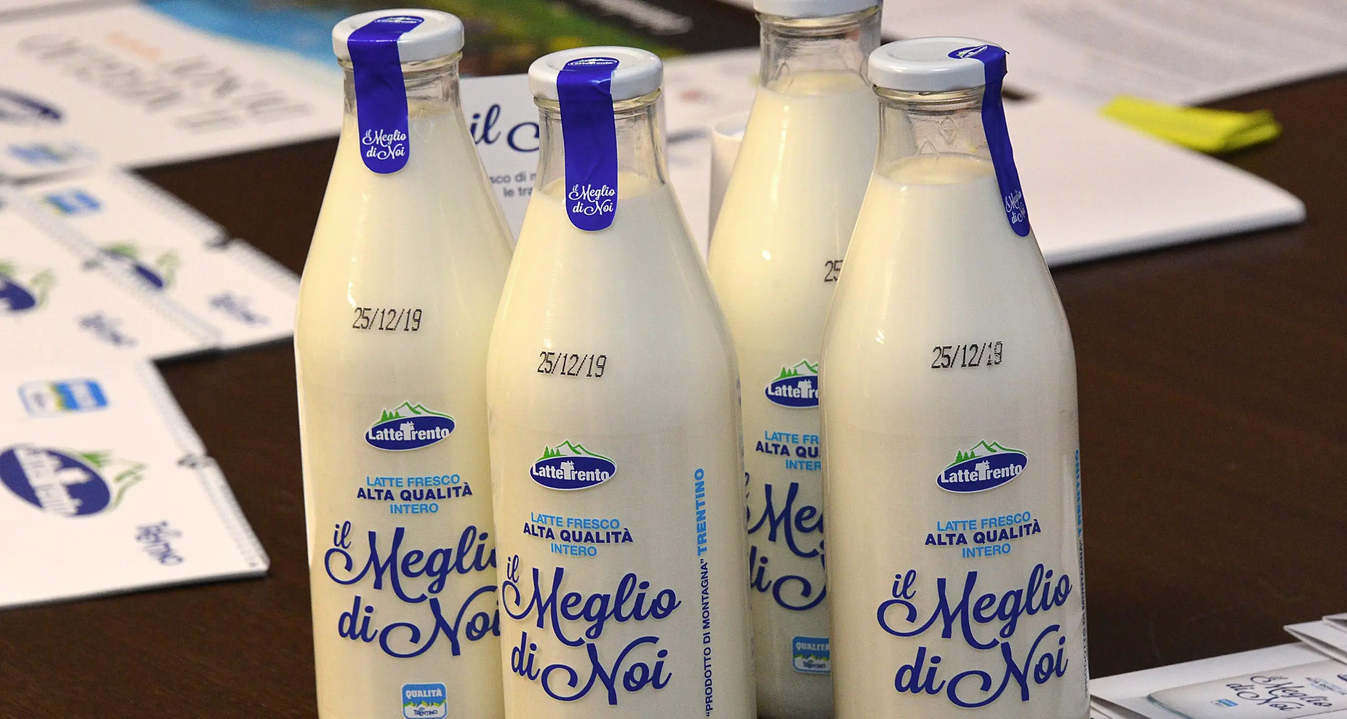 Il Latte Trento in bottiglia: torna nei negozi e supermarket una scelta ecologica e di qualità
