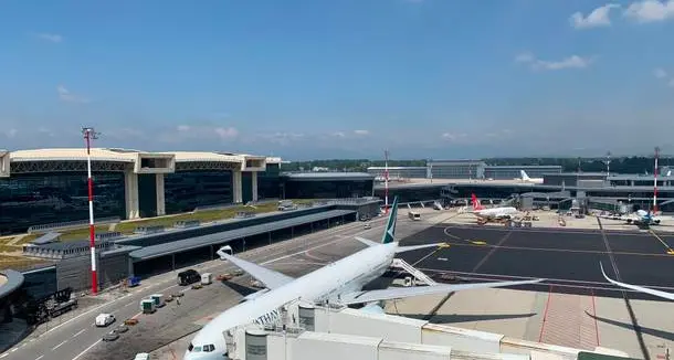 Cercava di fuggire in Brasile: sulla scaletta dell'aereo arrestato imprenditore di Merano in bancarotta
