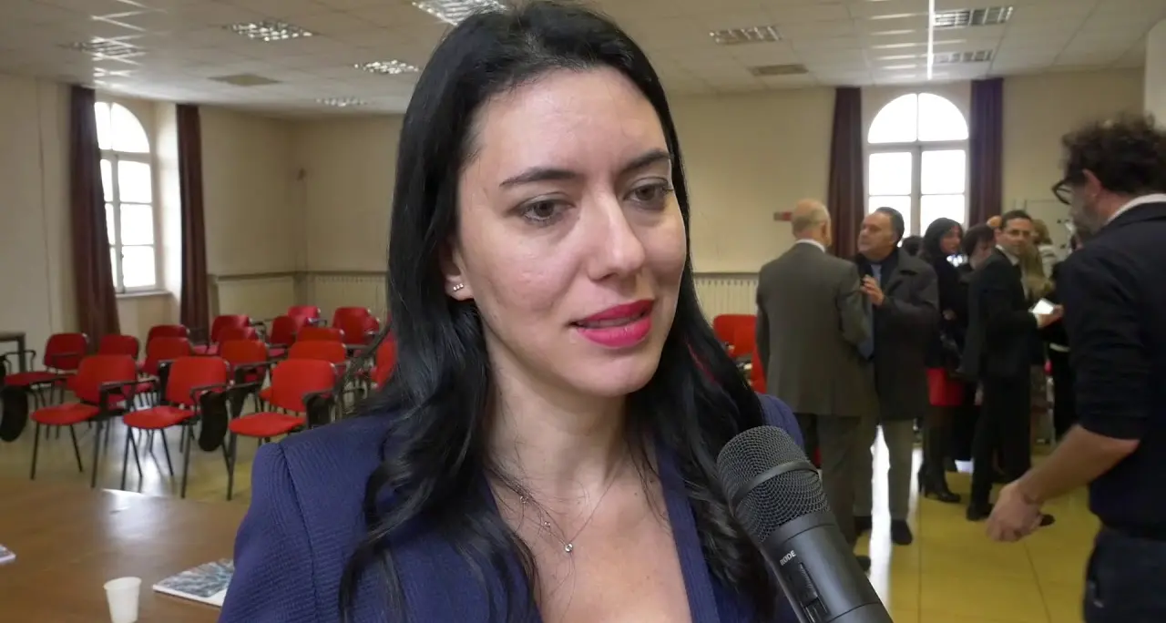Lucia Azzolina nominata nuovo ministro dell'Istruzione dopo l'addio di Fioramonti