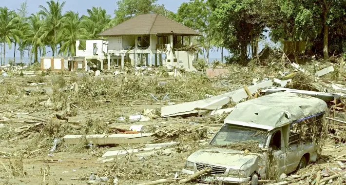 A 15 anni dallo tsunami in Asia che fece 230mila vittime sono migliaia i corpi senza nome
