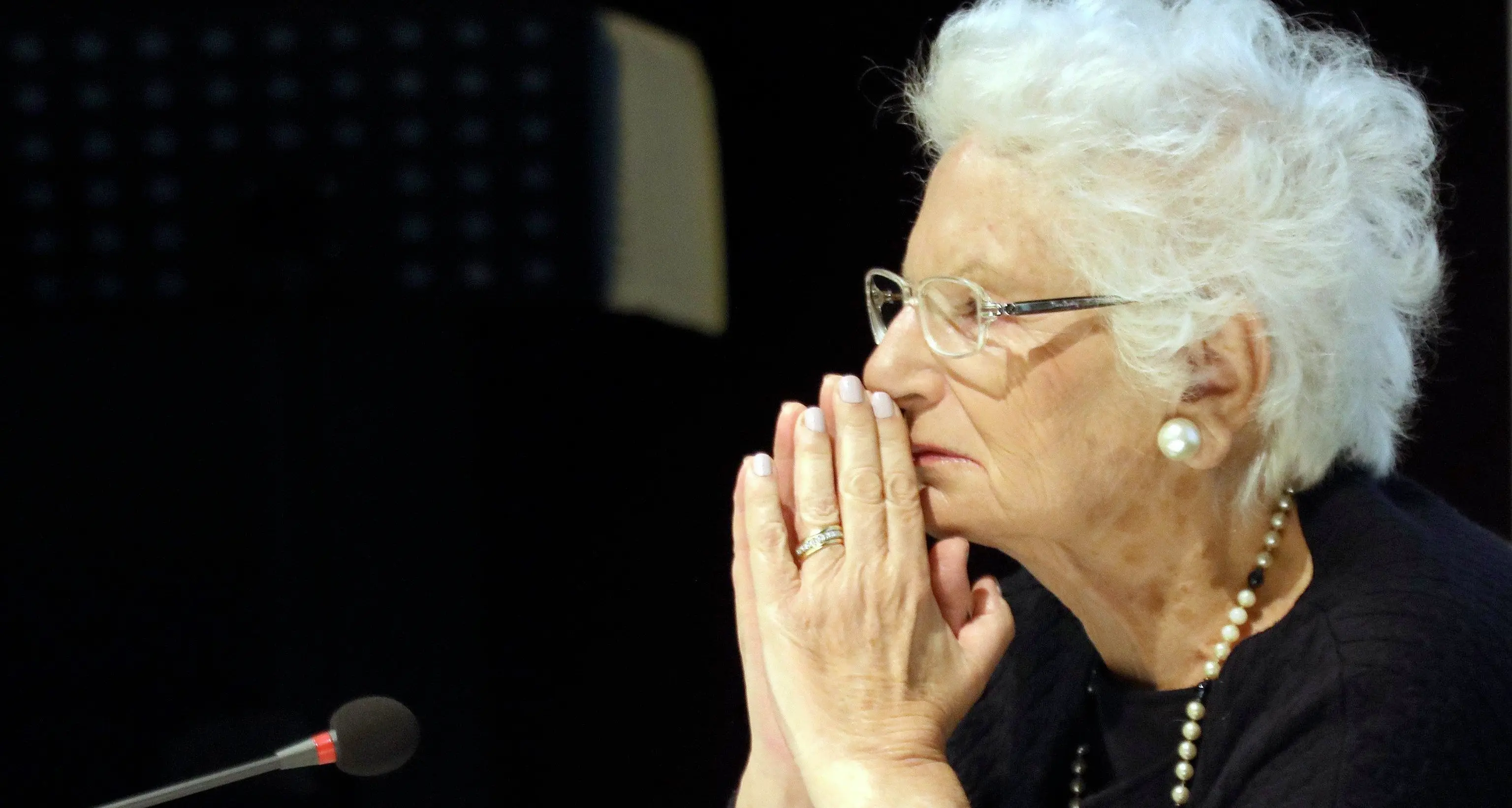 Nomi: a Liliana Segre la cittadinanza onoraria voto unanime in Consiglio