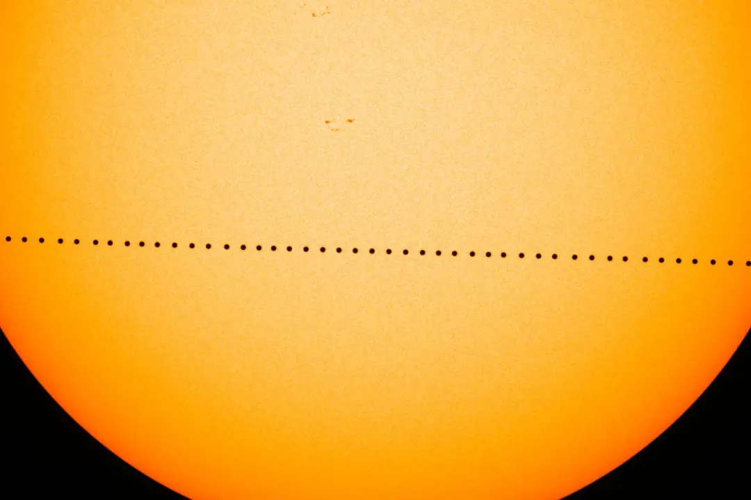 Mercurio sul disco del Sole