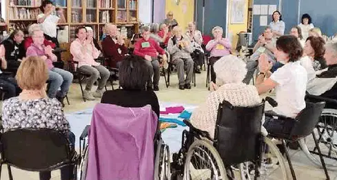 Alzheimer, l'appello delle famiglie «Il pubblico paghi le rette Rsa»