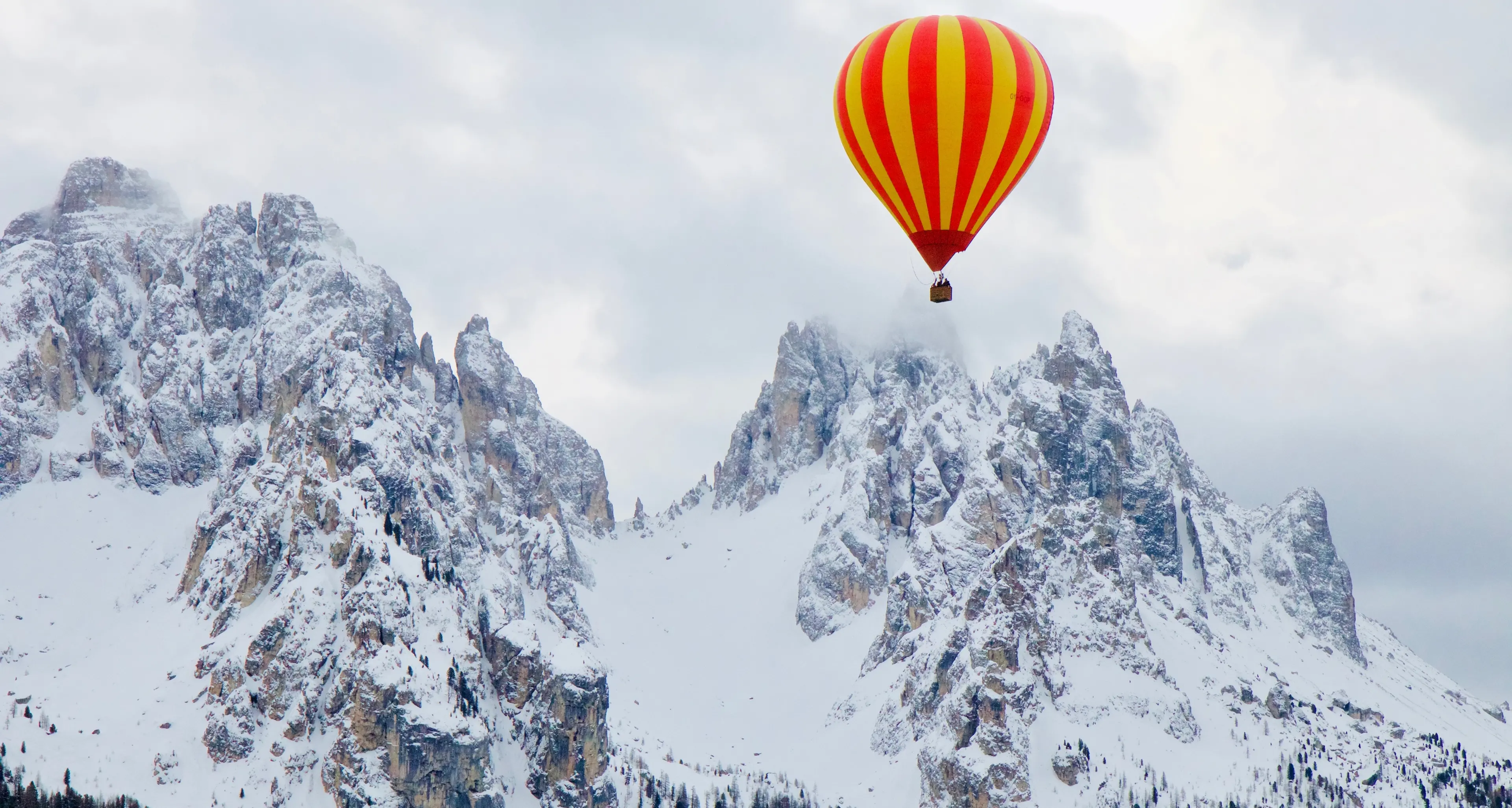 In gennaio torna a Dobbiaco il festival delle mongolfiere (e sì, potete farci un giro)