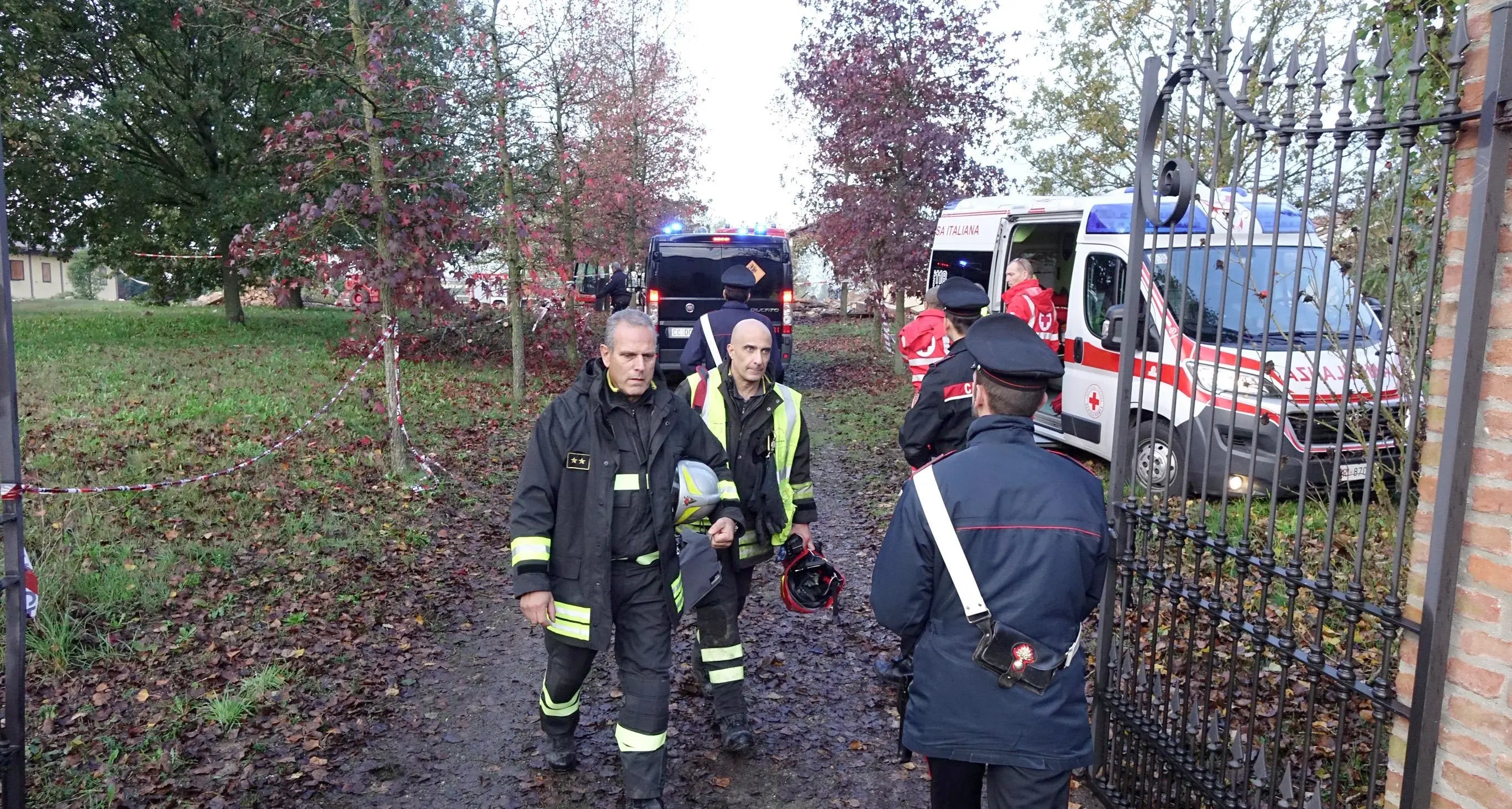 Piemonte: esplode edificio due pompieri morti