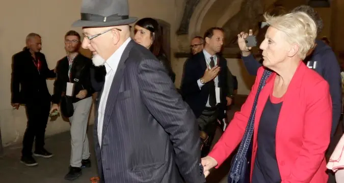 Fatture false: condannati i genitori di Matteo Renzi