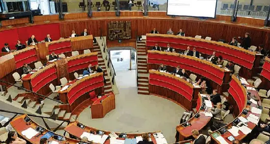 Il Consiglio Provinciale riunito (di persona) per consentire le sedute senza doversi riunire