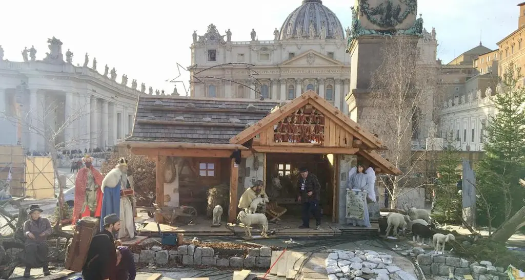 Il presepe di Scurelle allestito a Roma in piazza San Pietro