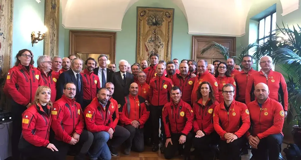 Il Soccorso Alpino di tutt'Italia ricevuto con affetto dal presidente Mattarella
