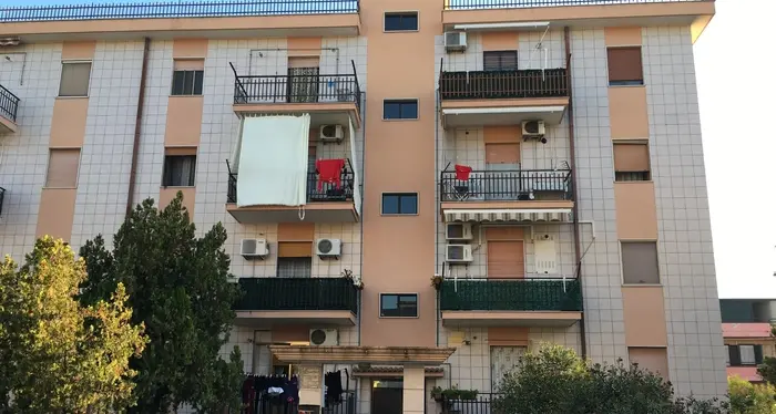 Strage in famiglia nel Foggiano Uccide moglie, figlie e si spara