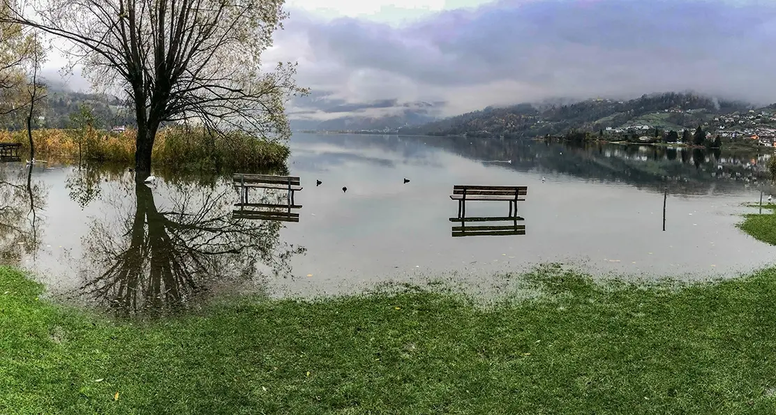 Lago di Caldonazzo: le spiagge sono finite sott'acqua