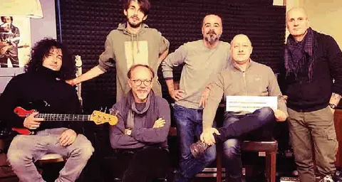 L'omaggio a De Andrè della Andrea Maffei Spritz Band
