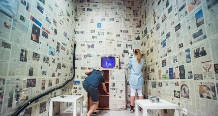 Crolla il pavimento della \"escape room\": grave una 30enne