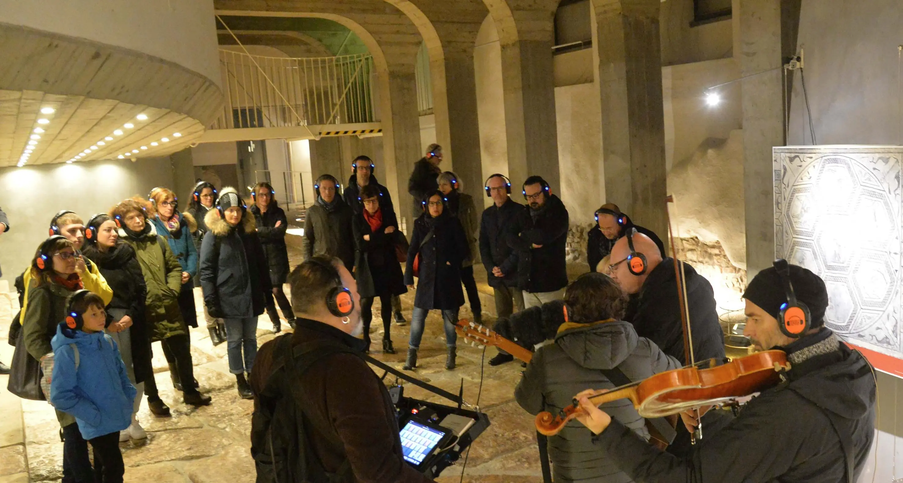 La novità del Natale in città: «Canto Trento», spettacolo in cuffia per scoprire la nostra storia