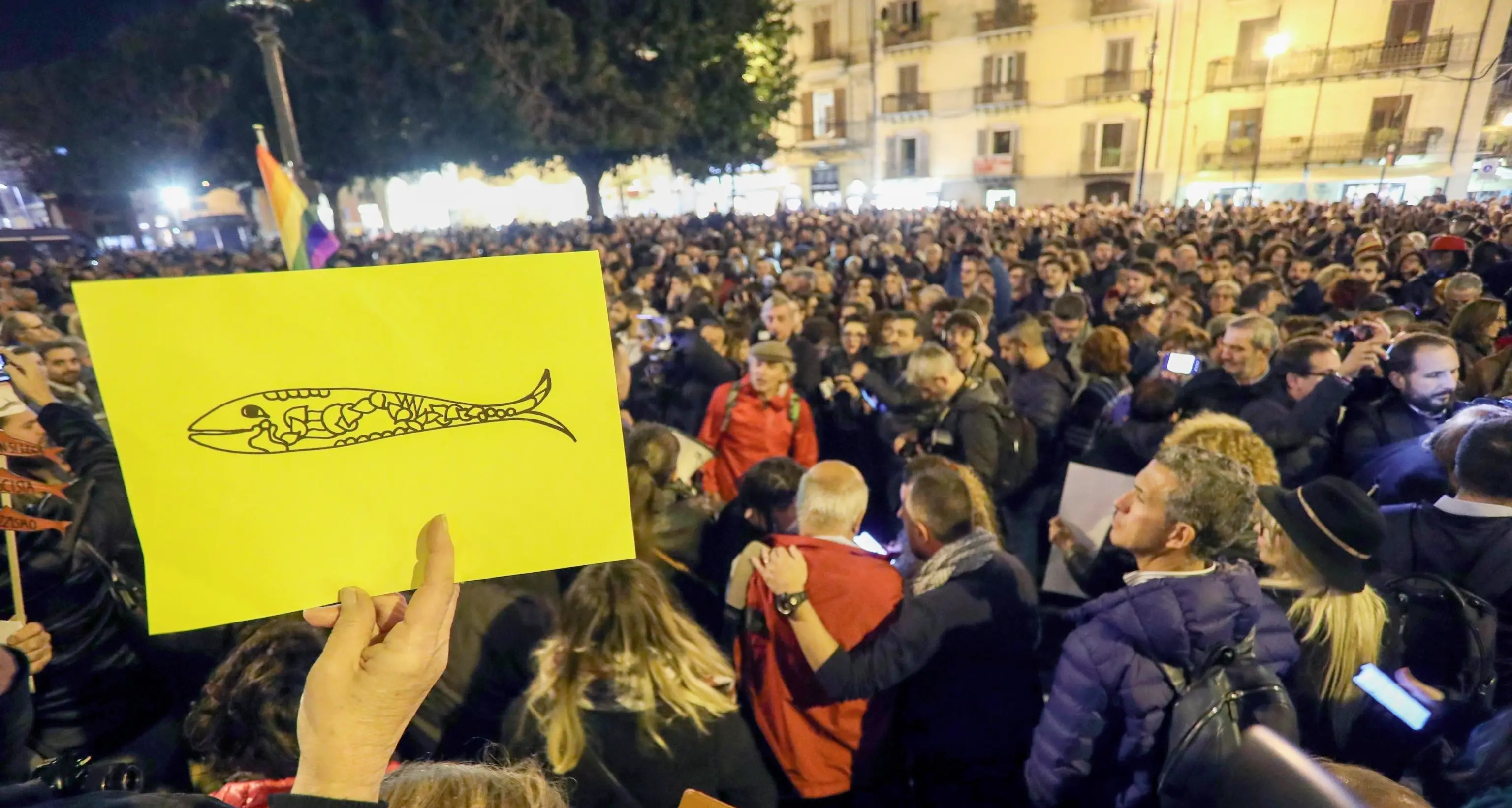Le «sardine» del Trentino sono già a 6 mila adesioni «In piazza il 2 o l'8 dicembre»
