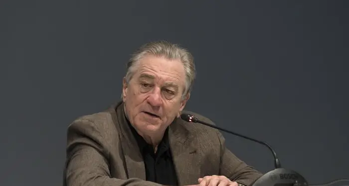 Coronavirus, De Niro contro Trump: \"Non gli interessa quanti muoiono\"
