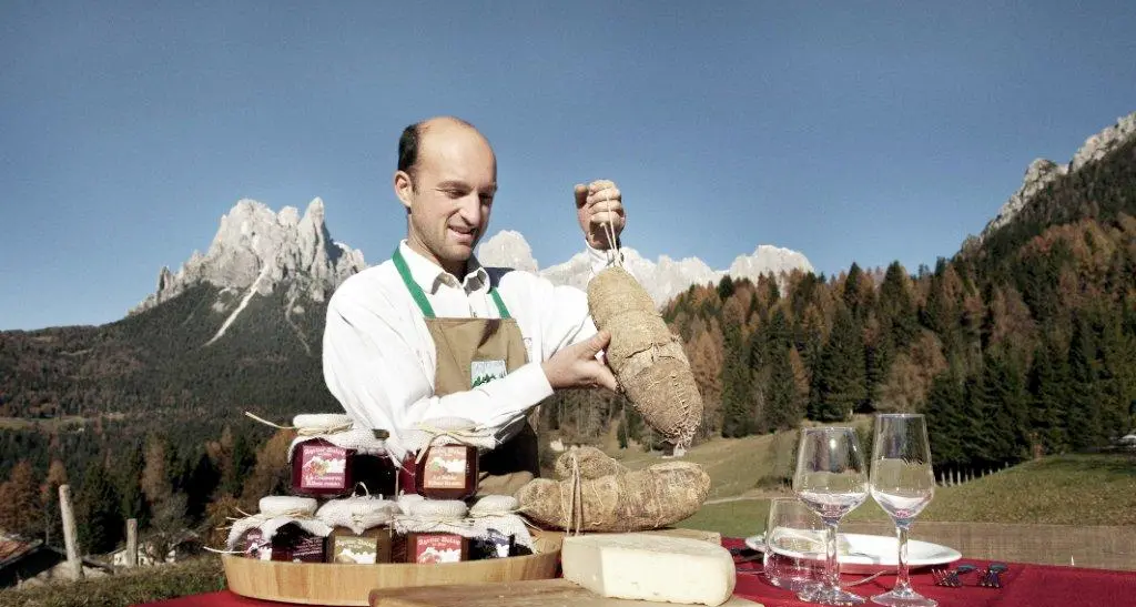 Nuova legge sugli agritur: ecco tutte le novità introdotte fra fattorie didattiche e enoturismo