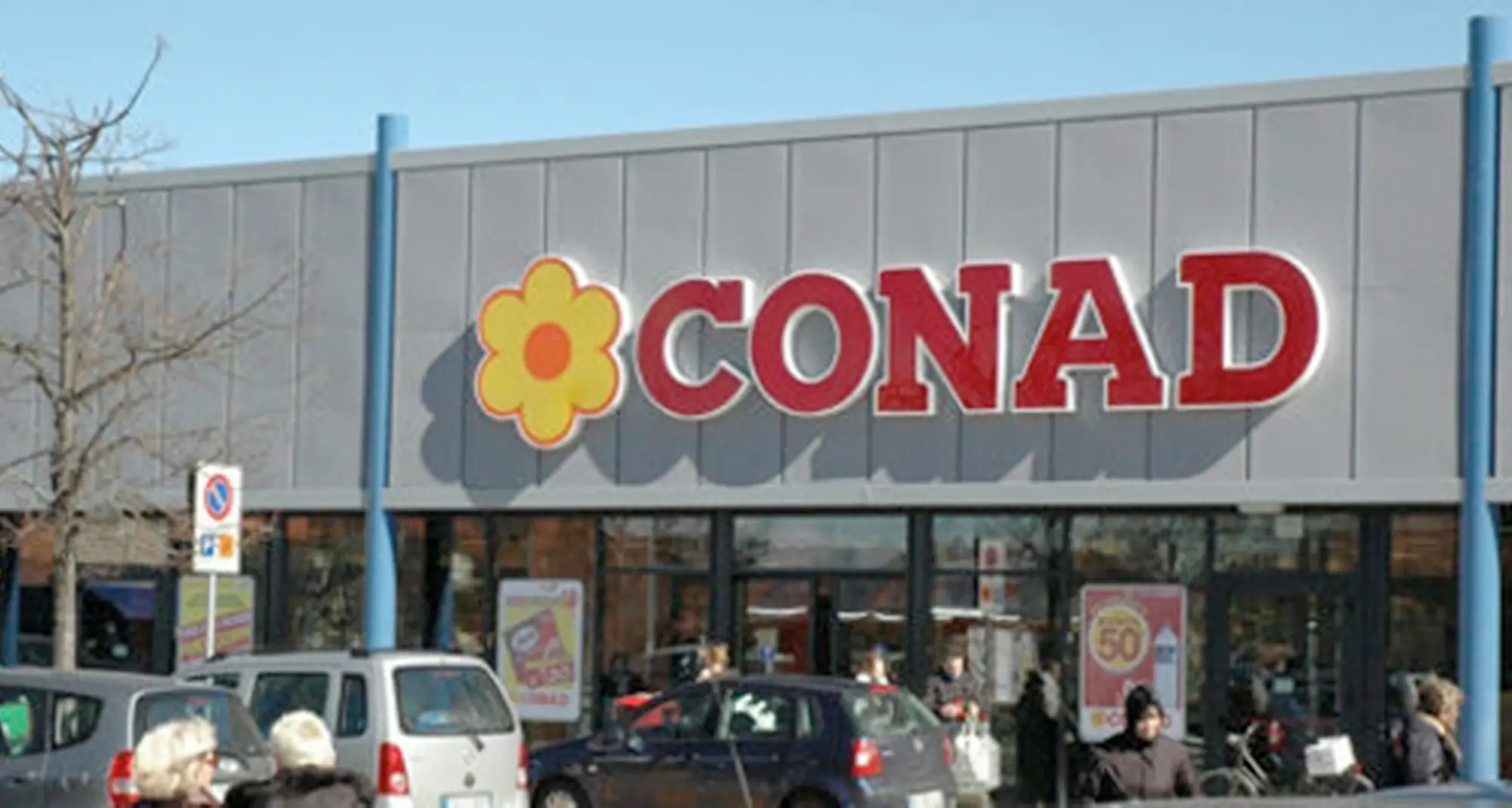 Pergine: due denunciati per furto di generi alimentari al supermercato Conad