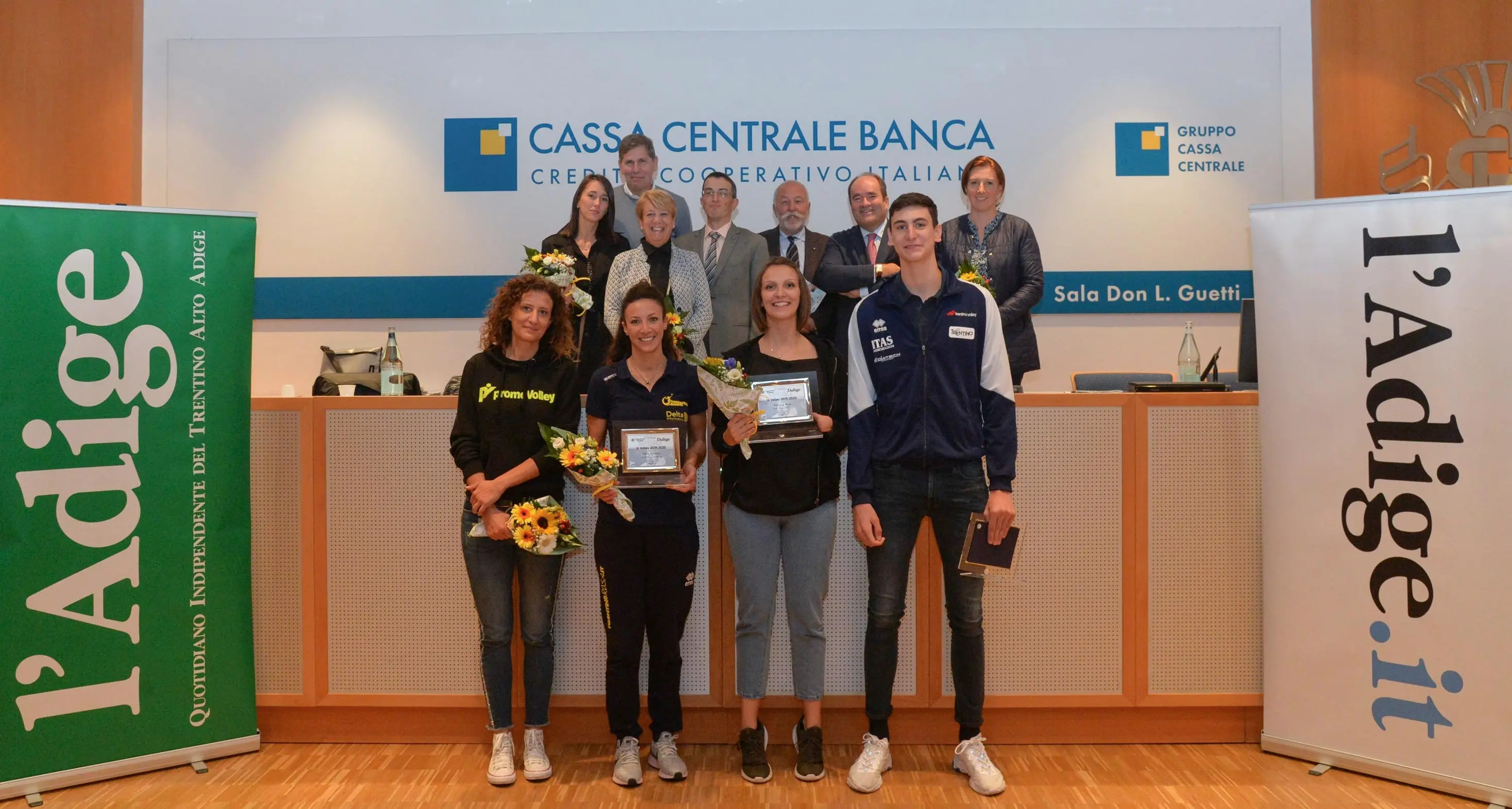 Da Bernardi a Uros: i 18 anni del magazine W Volley domenica in omaggio con l'Adige